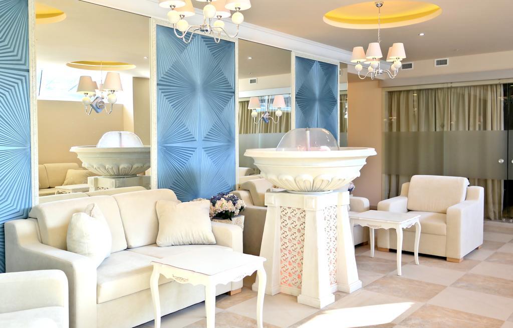 Baltazaras Aparthotel Vilnius Bagian luar foto