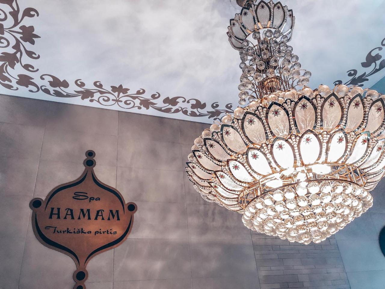 Baltazaras Aparthotel Vilnius Bagian luar foto
