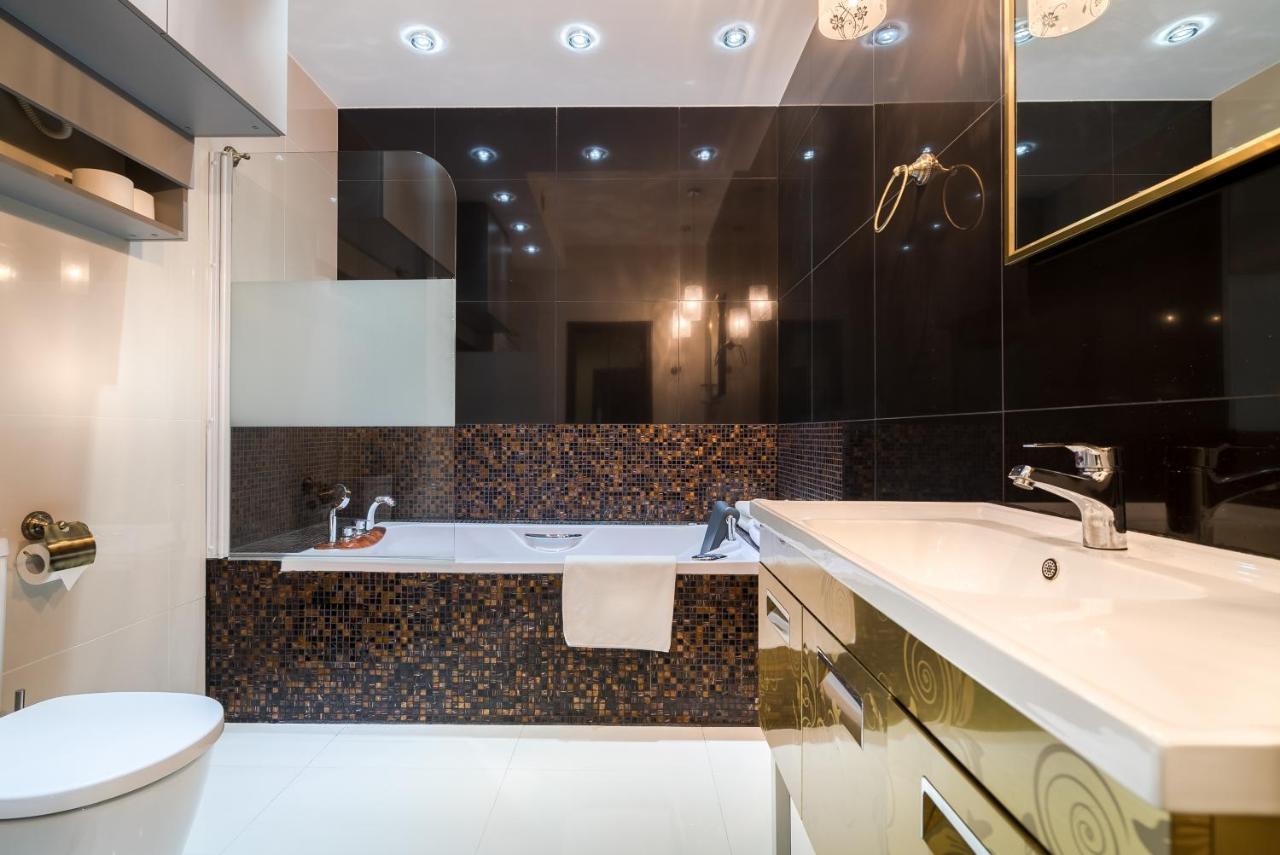 Baltazaras Aparthotel Vilnius Bagian luar foto